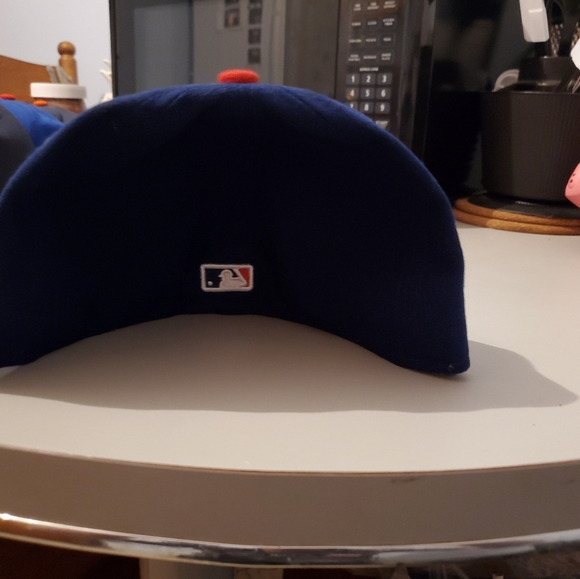 Brand new Philadelphia fitted - Picture 2 of 3